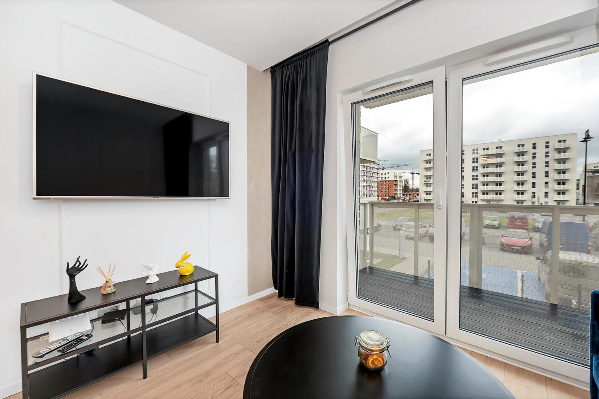 Apartment Lumina Bright Apart Park Stefana Skrzywana